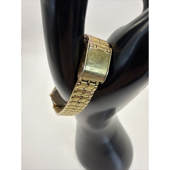 Seiko Watch Women 18mm Gold Dial Gold Tone Oval V401-5109 New Battery - Picture 2 of 6